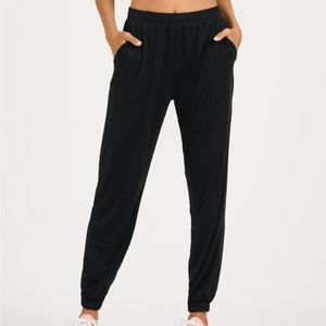 Vuori Boyfriend Joggers Black